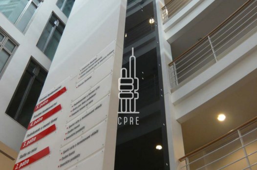 2417_4241094046.jpg